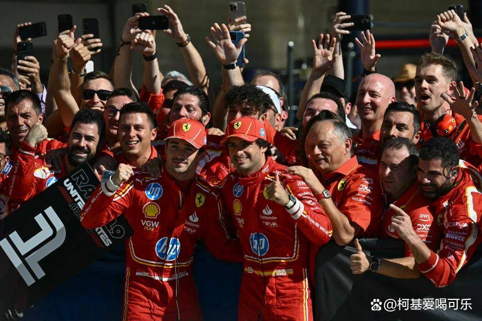 开云体育-哈斯车队横扫法拉利，塞恩斯带队取胜