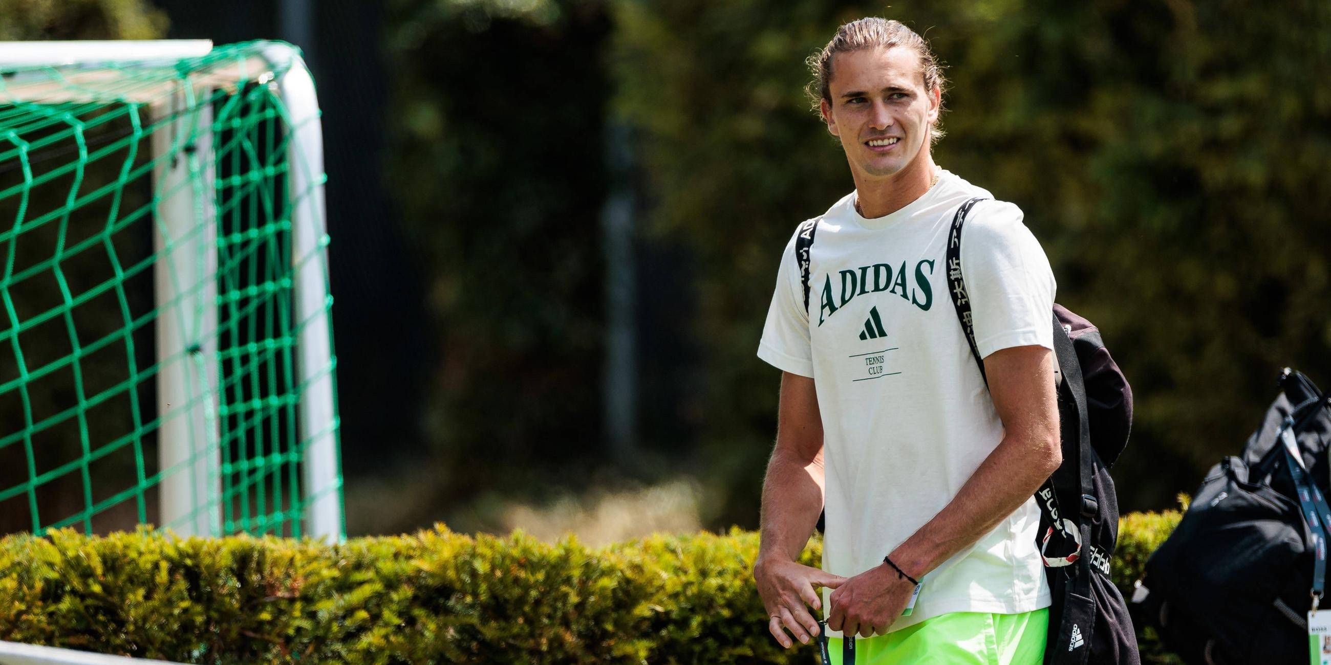 温网力克年终总决赛，兹维列夫惊艳四座